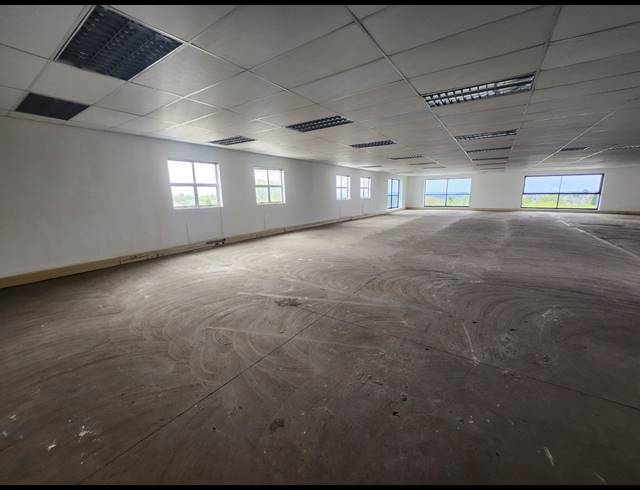 275M² OFFICE TO LET IN HALFWAY GARDENS